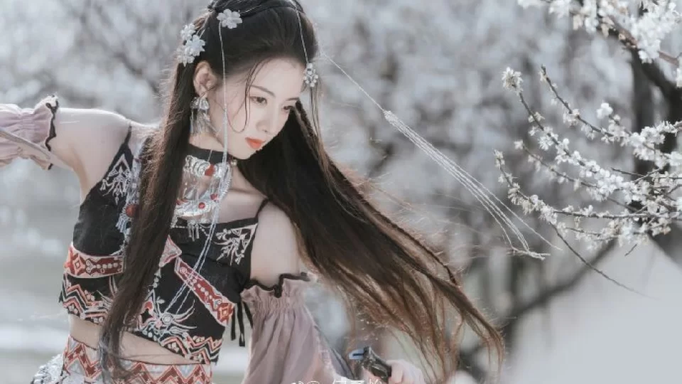 起草社区海角精选聚集地编辑精选:小小绘1v3挑战本期推荐播放预览封面